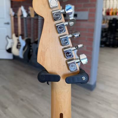 Fender MIM/Squier SE Stratocaster image 9