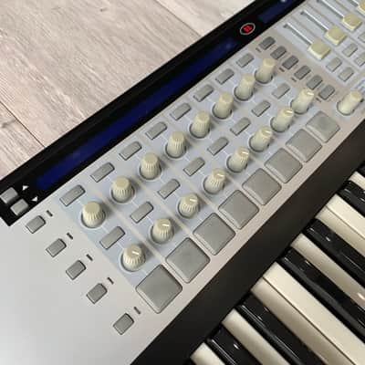 Novation ReMOTE 61 SL MIDI Controller 2006 Keyboard image 5