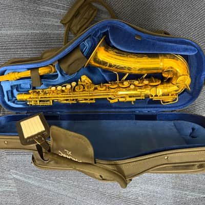 C.G. Conn 6M 1948 - Lacquer image 4
