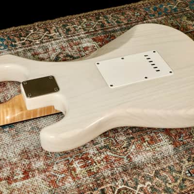 Lentz JR. Reserve - 2022 - Mary Kaye - Flame Maple / Brazilian Rosewood. (Collector Owned / Clean) image 9