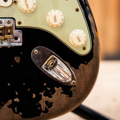 Fender Custom Shop Limited Edition '59 Stratocaster Super Heavy Relic Rosewood Fingerboard Aged Black Chocolate 3 Color Sunburst image 7