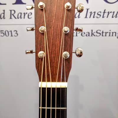Martin OO-18CTN Elizabeth Cotton Commemorative Edition #23 of 76 2001 Natural image 3