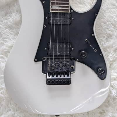 Ibanez RG6001 Electric Guitar w/ Peavey Hardshell Case – Good Used Condition image 1