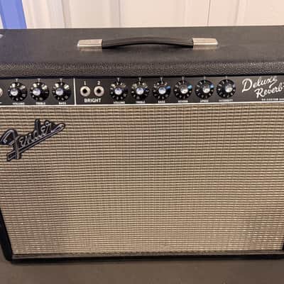 Fender '64 Custom Deluxe Reverb-Amp 2-Channel 20-Watt 1x12" Guitar Combo 2017 - Present - Black image 1