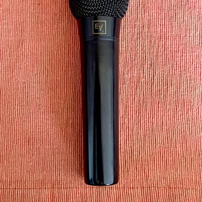 Electro-Voice N/D767a High-Output Supercardioid Dynamic Vocal Microphone - Black image 6