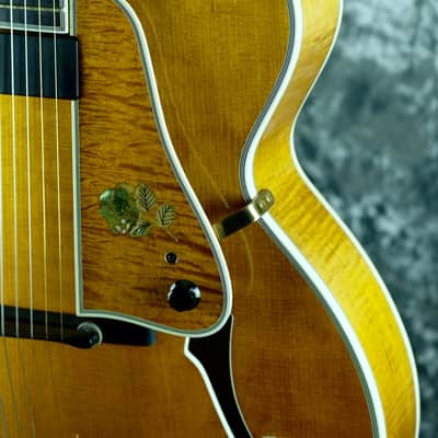 Heritage Johnny Smith Rose w/ Rose Pick Guard 1998 Amber image 11