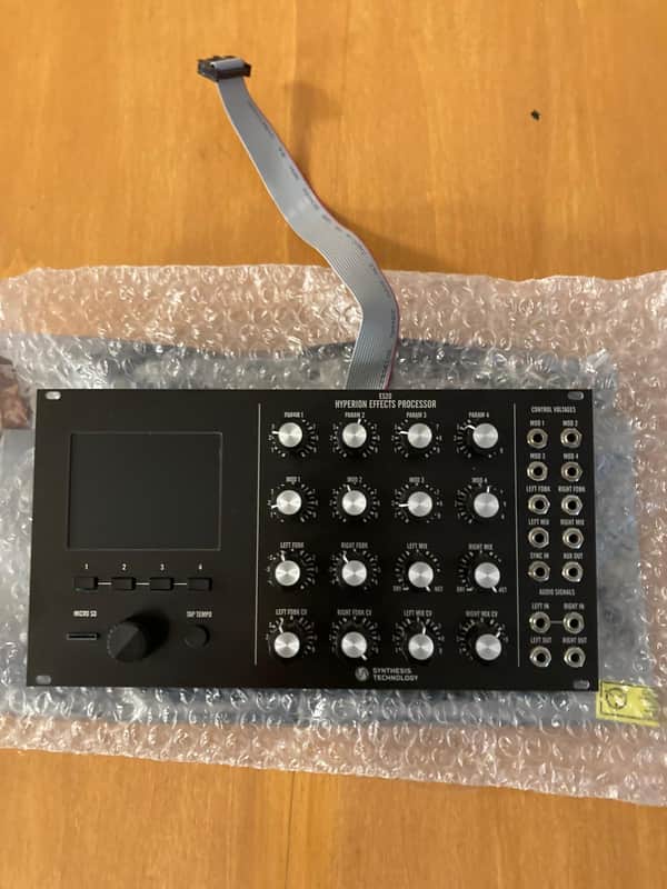 Synthesis Technology E520 2020 - Black image 1