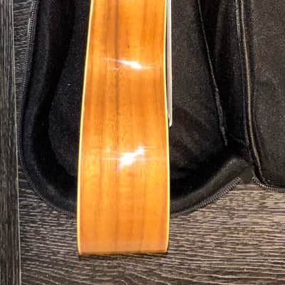 Makaio MKC-10 Koa Concert Ukulele - Natural Excellent image 13