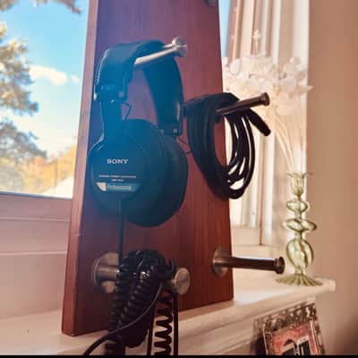 Headphone&Microphone Organizer/Storage image 4