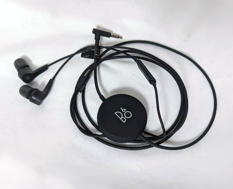 Bang Olufsen Beoplay H3 ANC In-Ear Headphones - Gunmetal Grey image 1