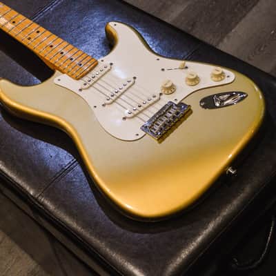 Fender Lincoln Brewster Stratocaster - Aztec Gold image 7