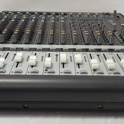Mackie Onyx 1620 16-Channel Analog Mixer 2003 - 2009 - Black image 7