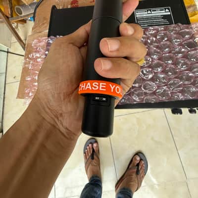 Shure UR2 Wireless Handheld Microphones with KSM9 Capsules – H4 Band, worldwide shipping image 11