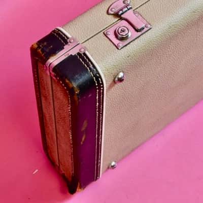 Vintage 1963 Fender Jazzmaster / Jaguar Hard Case - White Tolex - Rare Custom Color Case!  Pre-CBS Strat image 17