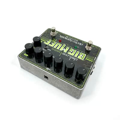 Electro-Harmonix Deluxe Bass Big Muff Pi Distortion / Sustainer 2012 - Present - Black / Green image 2