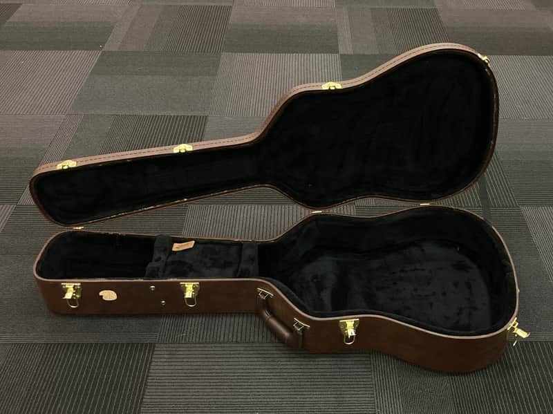 Gibson J-45 Case - Dark Brown, Recent image 1