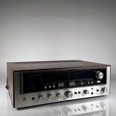 Vintage Sansui Model 7070 AM/FM Stereo Receiver
