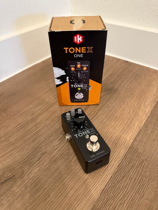 IK Multimedia ToneX One
