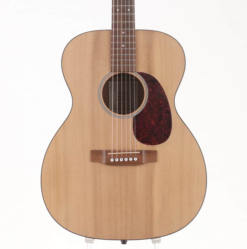 ギター Martin 000M Martin Road Series 000M 2001 - 2011 | Reverb Canada