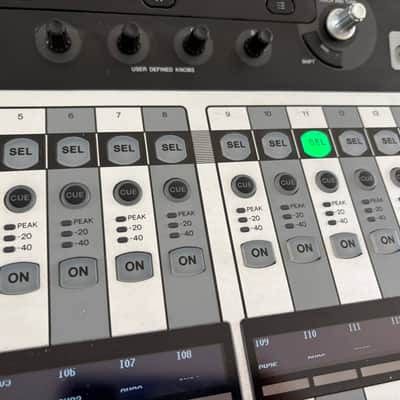 Yamaha TF1 40 Input Digital Mixing Console 2015 - Present - Grey / Black image 6