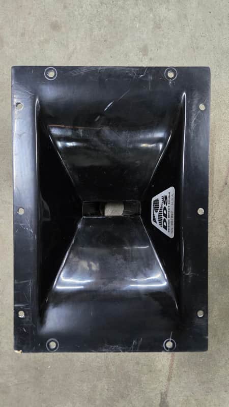 DDS 90 X 40 Degree Fabricated Horn 90 X 40 Degree Horn Late 2000's - Black Fiberglass (9) Available image 1