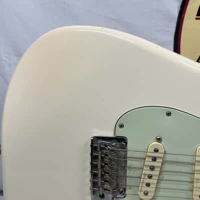 Squier Deluxe Roadhouse Strat Stratocaster Electric Guitar MIM - Made in Mexico - Olympic White image 4