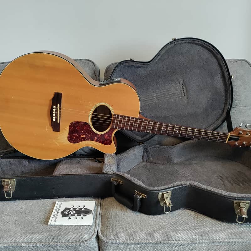 1991 – 1994 Guild F4-CE Natural