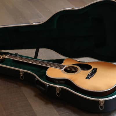 2009 Martin OMC Aura Cutaway Natural Acoustic/ Electric Guitar + OHSC image 20