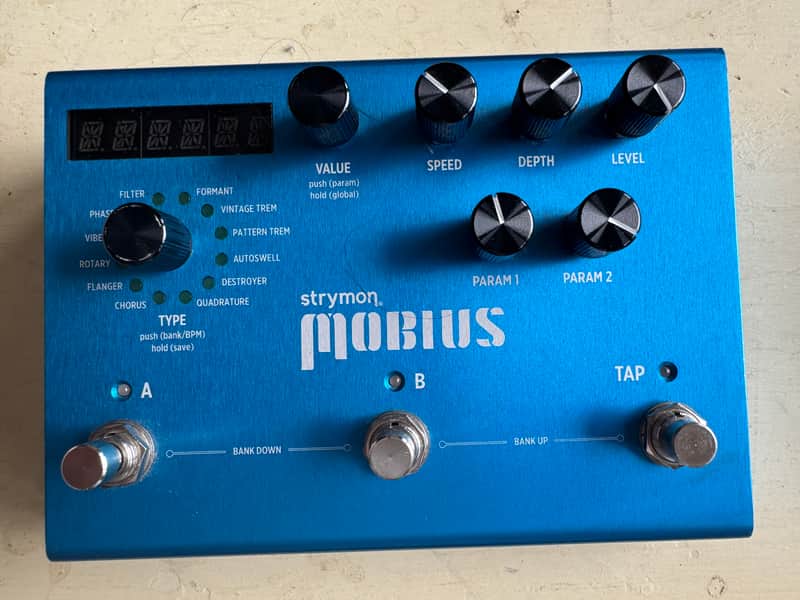 Strymon Mobius