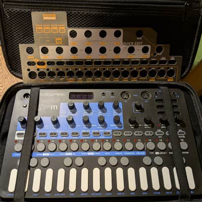 Sonicware Liven XFM 27-Key Multi-Track FM Synthesizer Groovebox