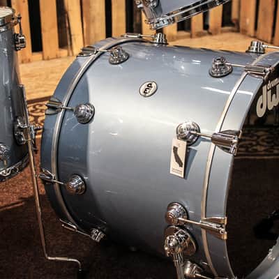 DW Collector's Maple/Mahogany Blue Mist Metallic Drum Set - SO#1105550 image 2