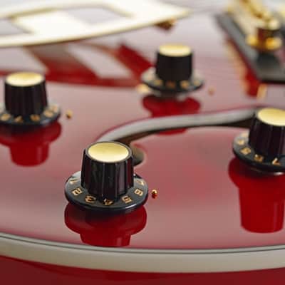Hagstrom HSVIK6704 Electric Guitar, 67' Vinking, Wild Cherry Transparent image 2