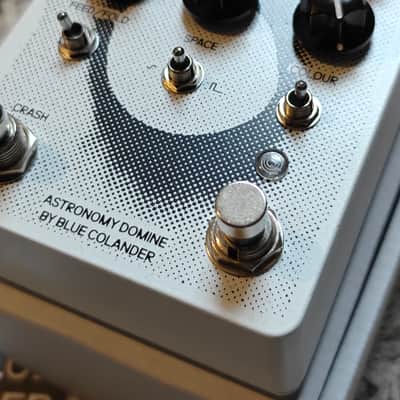 Blue Colander - Astronomy Domine (reverb with wave folder, overdrive & distortion) in White image 4