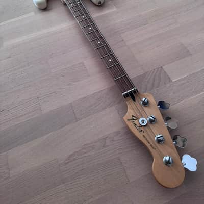 Fender Standard Precision Bass 19 September 2011 - Maple neck and fingerboard image 6