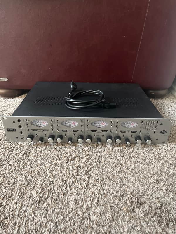Universal Audio 4-710d Four-Channel Mic Preamp image 1