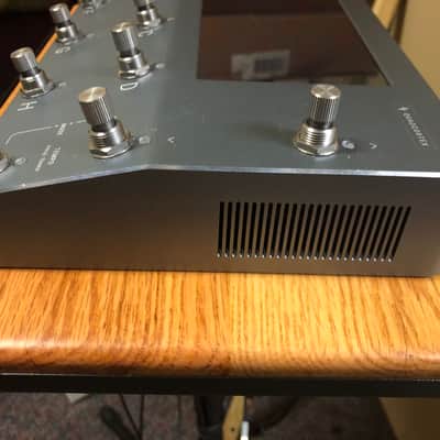 Neural DSP Quad Cortex With case and expression + power supplies image 7