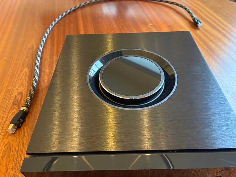 Naim Audio Uniti Atom Compact All-In-One Integrated Amplifier and Music Player