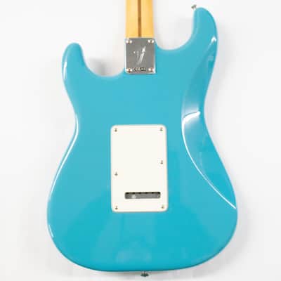 Fender Player II Stratocaster Electric Guitar - Aquatone Blue with Maple Fingerboard image 9