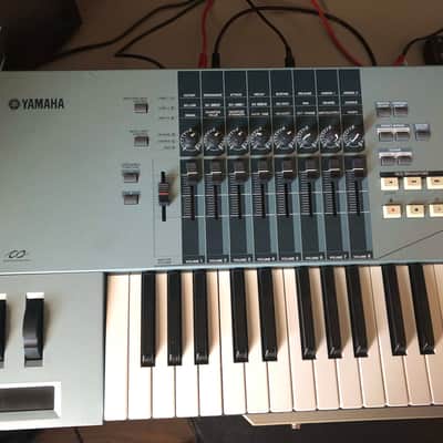 Yamaha Motif XS 7 Production Synthesizer 2000s - Gray image 2