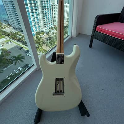 Fender 1969 Stratocaster NOS 2004 - Olympic White image 2