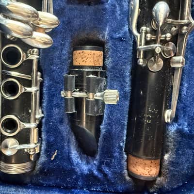 Buffet Crampon E11 wood Clarinet. Made in Germany image 2