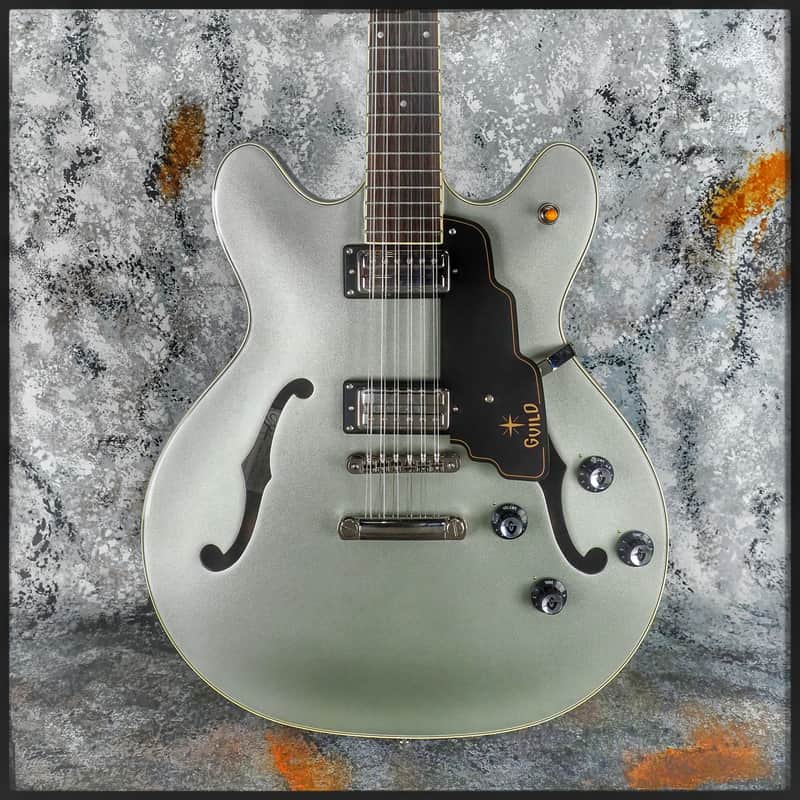 Guild Newark St. Collection Starfire IV ST-12 Shoreline Mist w/ Hardshell Case