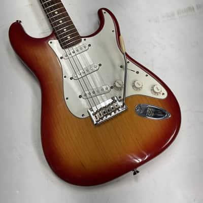 Fender American Series Stratocaster with Rosewood Fretboard 2003 - 2007 - Sienna Sunburst image 3