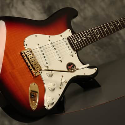 1996 Fender 50th Anniversary Stratocaster Sunburst w/GOLD hardware FLAME MAPLE body!!! image 10