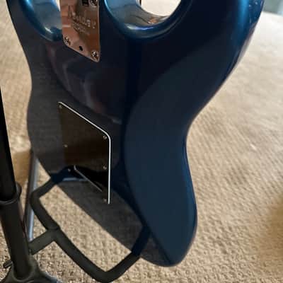Fender Limited Edition American Professional Stratocaster with Ebony Fretboard 2019 - Lake Placid Blue image 5
