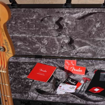 Fender American Professional Jazz Bass® | 2018 image 6