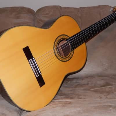 Made in 1983 - Wonderful Takamine No.8 - High Grade Japanese Made Classical Guitar in Mint Condition image 2