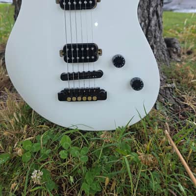 Squier Paranormal Super-Sonic 2020 - Graphite Metallic image 2
