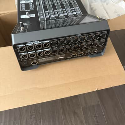 Yamaha DM3-D 22-channel Digital Mixer with Dante image 3