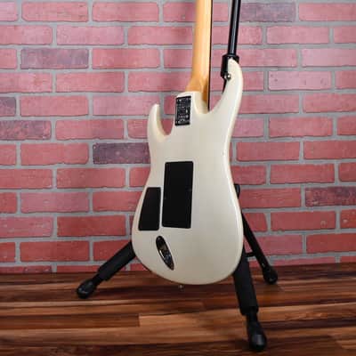 Kramer American Showster Metalist-II Pearl White 1989 w/OHSC image 6